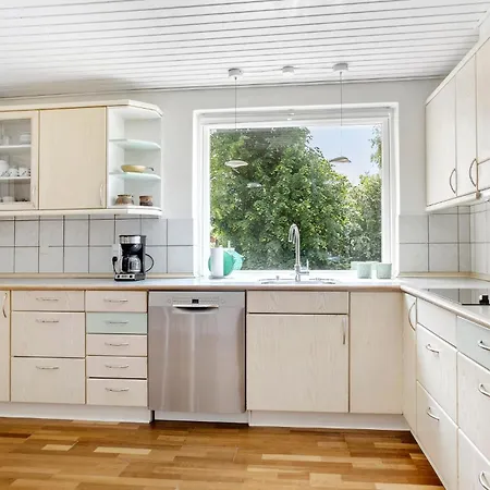 Gorgeous In With Kitchen Дом отдыха