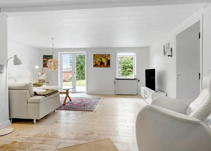 Lovely In With Wifi Feriehus